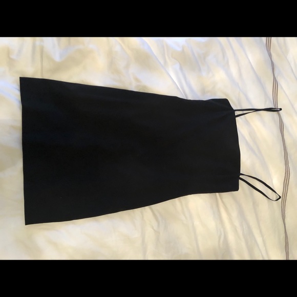 Dresses - Picture 6 of 9